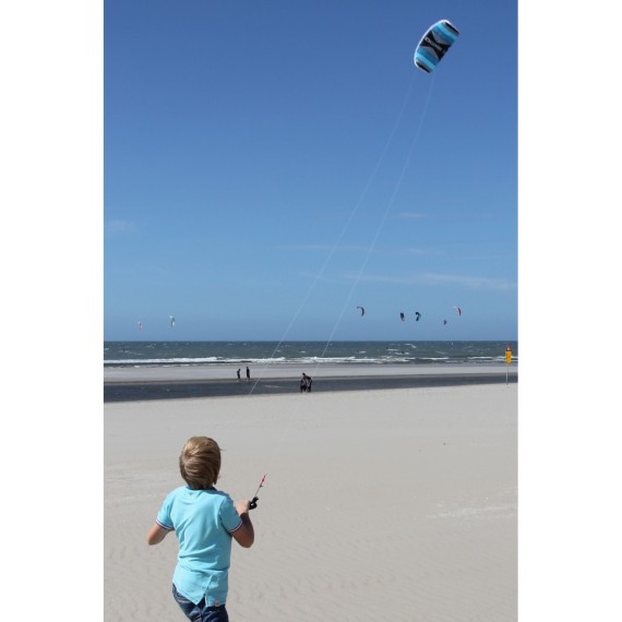 Cross kites - Boarder 2.5 - FLUOR ORANGE - Inc' 2 line control bar Cross kites - Boarder 2.5 - FLUOR ORANGE - Inc' 2 line control bar